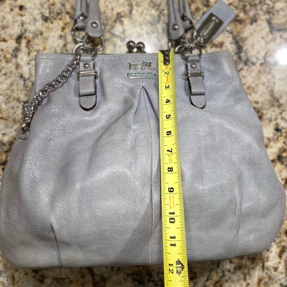 Coach Madison Leather Tote bag in a light blue color - Picture 9 of 10